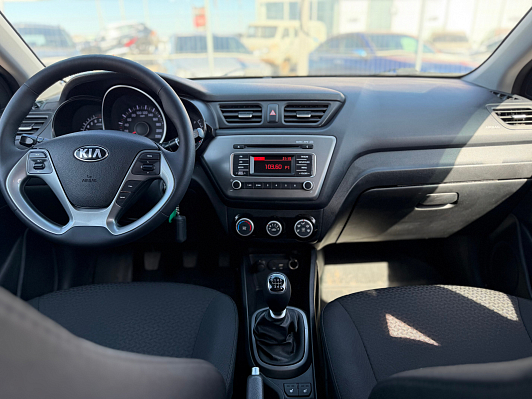 Kia Rio Luxe, 2016 года, пробег 97504 км
