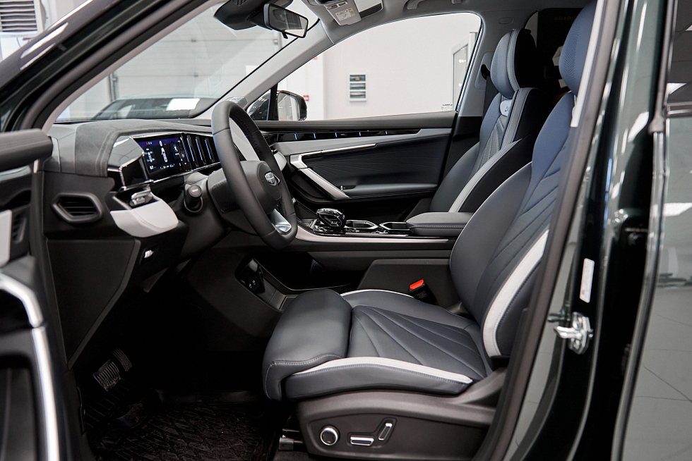 Geely Atlas Флагман, зеленый