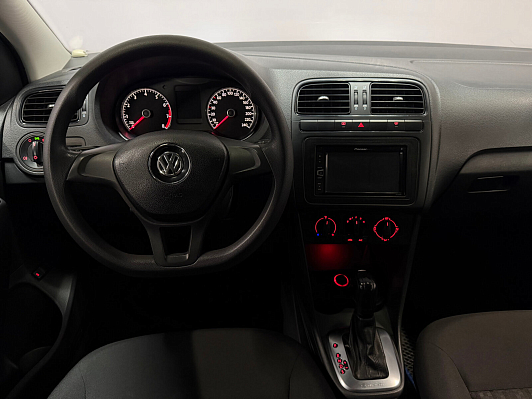 Volkswagen Polo Comfortline, 2017 года, пробег 185000 км