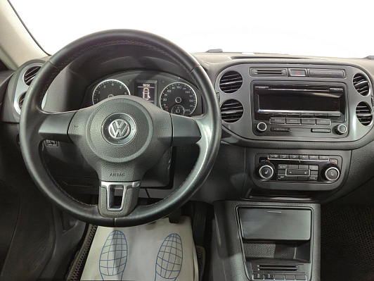 Volkswagen Tiguan Trend&Fun, 2012 года, пробег 162560 км