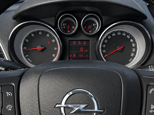 Opel Mokka Enjoy, 2013 года, пробег 239024 км